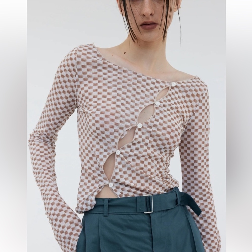 Source Unknown Top - image 4